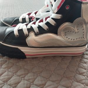 Smitten high top zip-up sneakers size 5.5-6 US